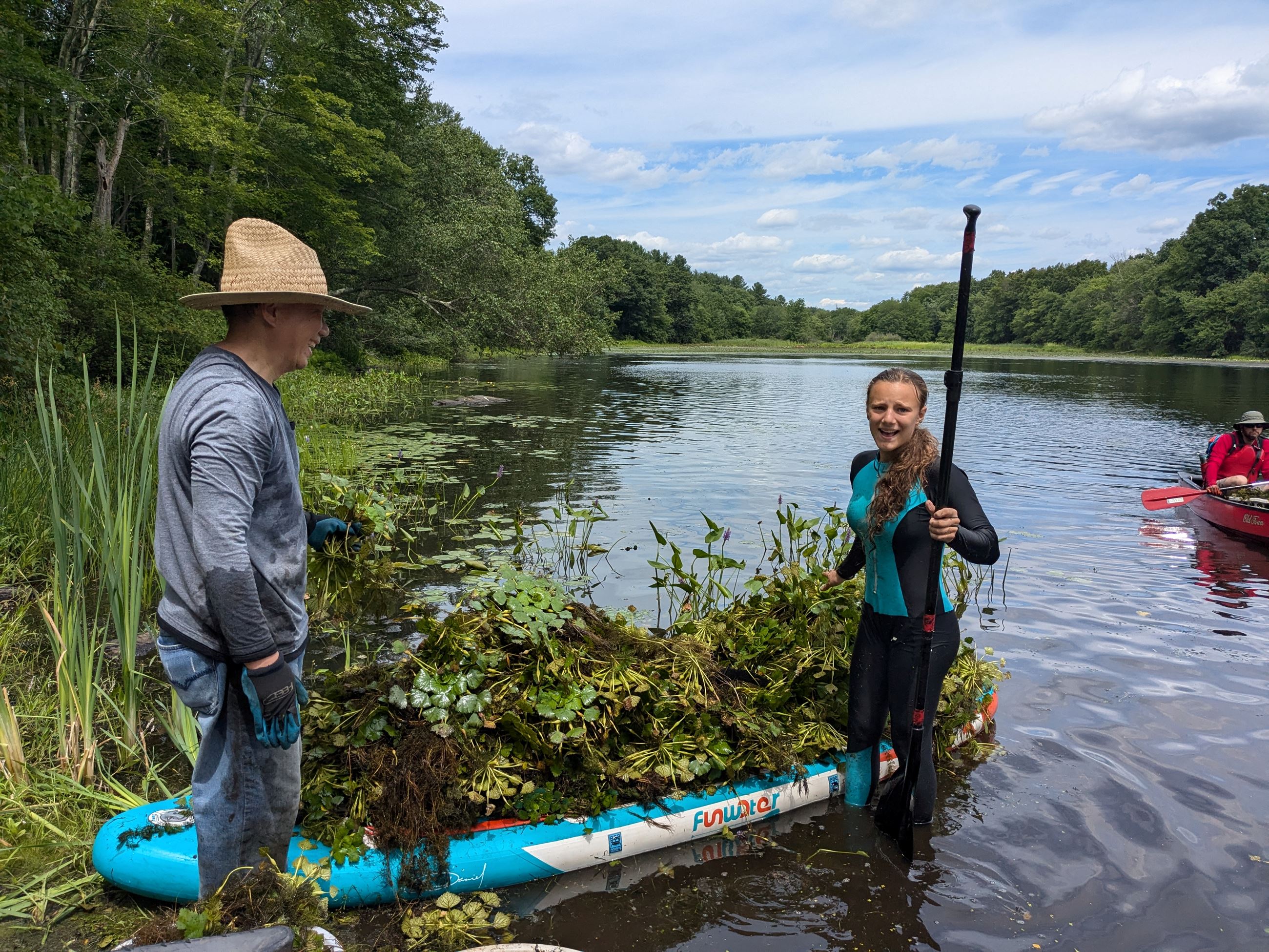 WaterChestnutVolunteers3